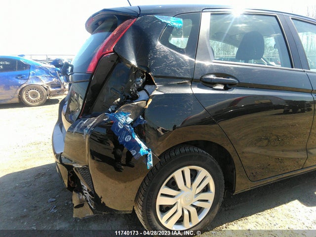 Honda FIT LX 2015 3HGGK5H58FM100506 Image 6