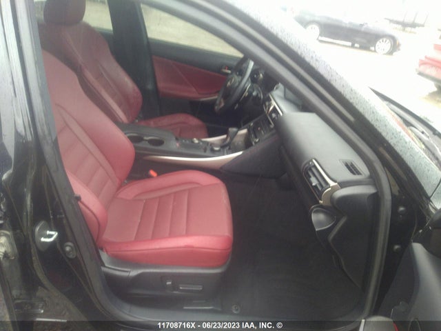 JTHC81D20K5039246 Lexus IS 300