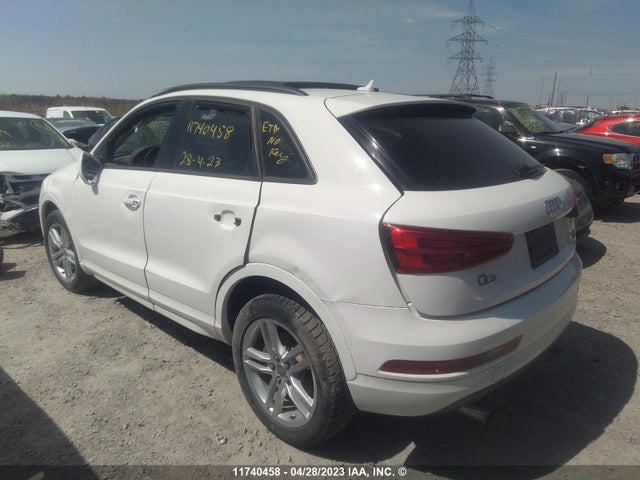 WA1ECCFS4JR015549 Audi Q3 PREMIUM
