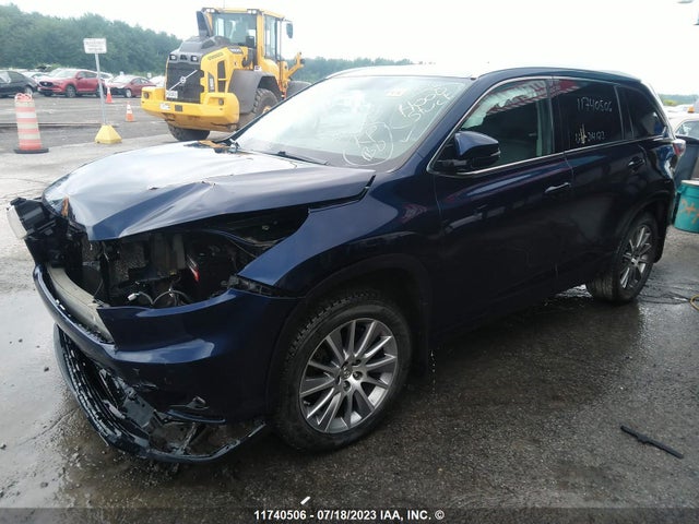 Toyota Highlander Xle 2015 5TDJKRFH2FS214123 Image 2