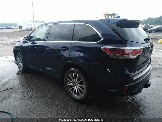 Toyota Highlander Xle 2015 5TDJKRFH2FS214123 Image 3