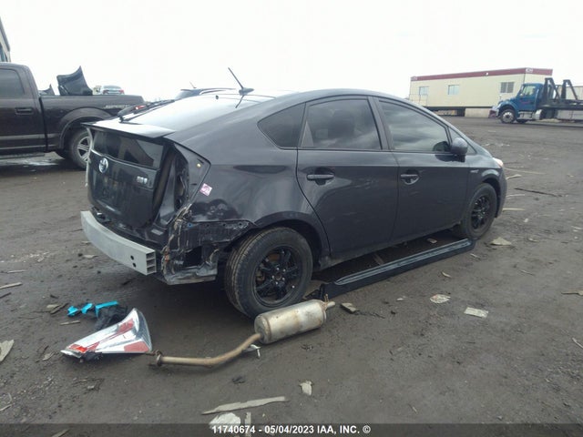 Toyota PRIUS 2015 JTDKN3DU6F1932666 Image 8