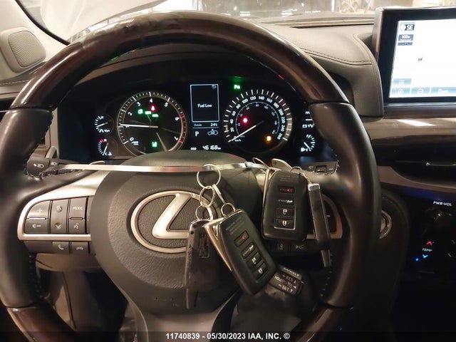 JTJDY7AX3L4317876 Lexus LX 570
