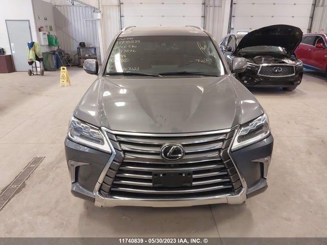 JTJDY7AX3L4317876 Lexus LX 570