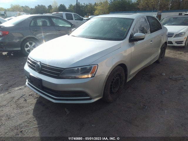 3VWD07AJ2FM318478 Volkswagen JETTA SE