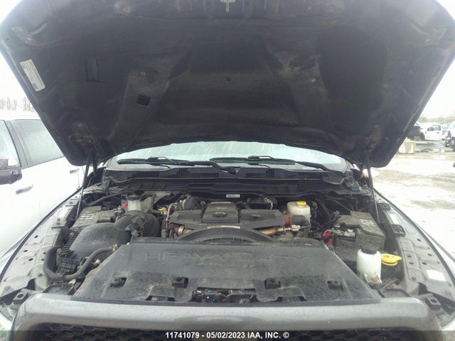 3C6UR5DL5JG217413 RAM 2500 Slt
