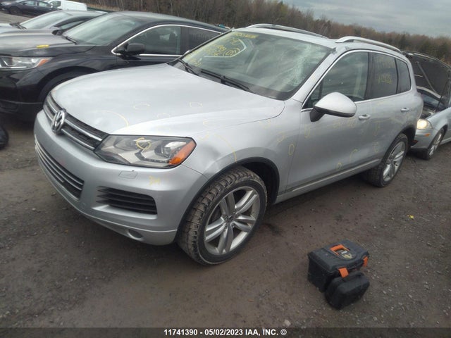 WVGDF9BP9ED006356 Volkswagen TOUAREG V6