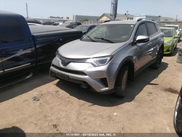 Toyota RAV4 LE 2018 2T3BFREV3JW830629 Image 2