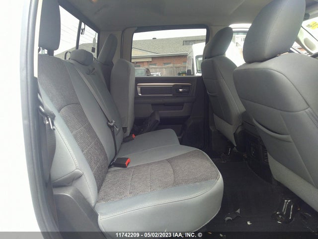 1C6RR7LM7JS231575 RAM 1500 Slt