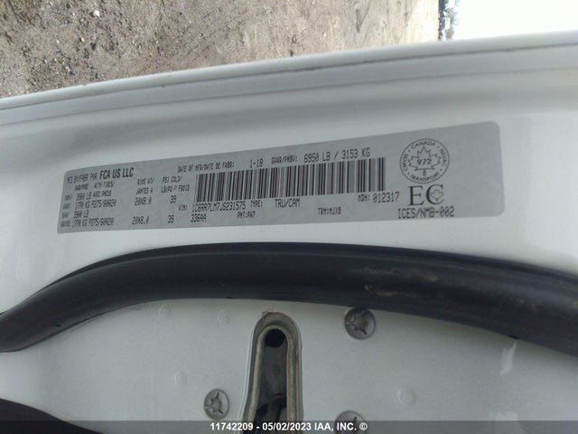 1C6RR7LM7JS231575 RAM 1500 Slt