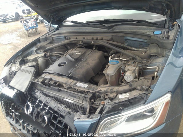 WA1CFCFP7FA022415 Audi Q5 2.0t Komfort
