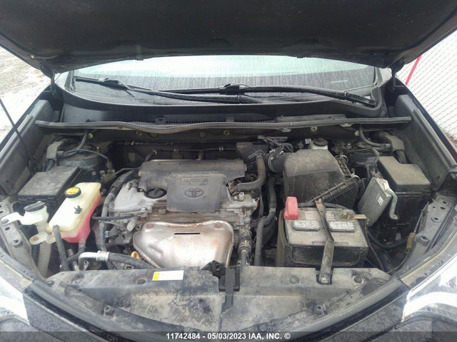 Toyota RAV4 SE 2018 2T3JFREV4JW715792 Image 11
