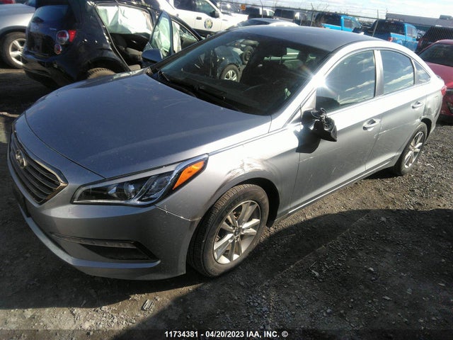 Hyundai SONATA SE 2017 5NPE24AF3HH527247 Image 2