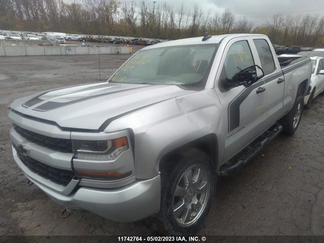 Chevrolet Silverado 1500 Custom 2018 1GCVKPEC1JZ354926 Image 2