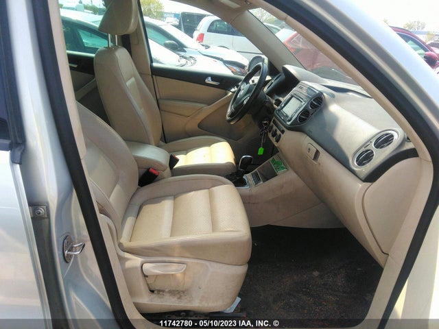WVGJV3AX0EW602481 Volkswagen TIGUAN