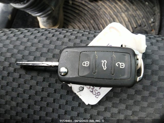 1VWAS7A34FC095358 Volkswagen PASSAT S