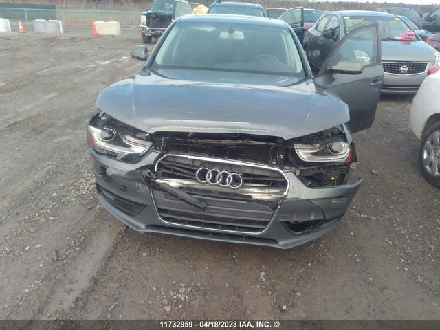 WAUBFCFL2EN027475 Audi A4 PREMIUM
