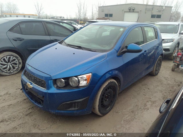 Chevrolet SONIC LT 2016 1G1JC6SH3G4182435 Image 2