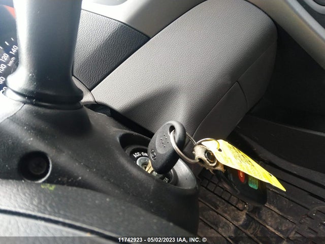 Hyundai ELANTRA GL 2014 5NPDH4AE1EH525557 Image 3