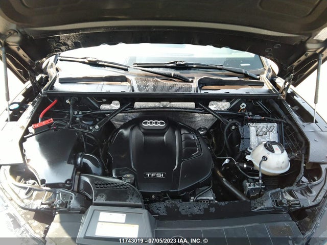 WA1FNAFY8J2228908 Audi Q5 Technik S-line