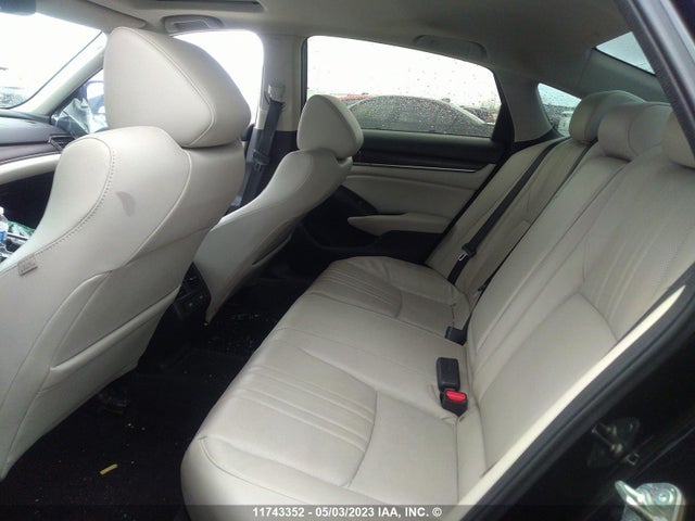 Auction sale of the 2018 Honda Accord Sedan Touring, vin: 1HGCV1F9XJA802109, lot number: 11743352