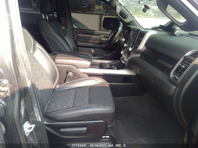 1C6SRFVT8NN359781 RAM 1500 Sport