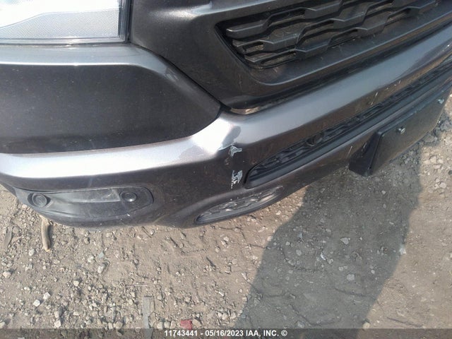 1C6SRFVT8NN359781 RAM 1500 Sport
