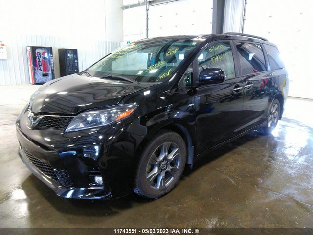 Toyota SIENNA SE 2020 5TDEZ3DC3LS245345 Image 2