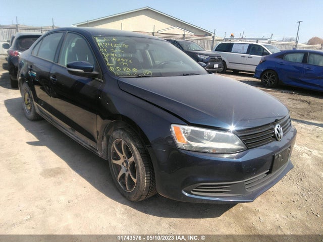 3VW2K7AJ4EM412572 auction archive image