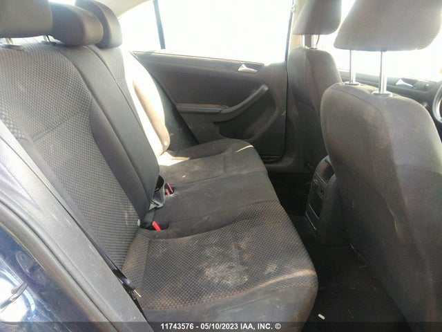 3VW2K7AJ4EM412572 Volkswagen JETTA