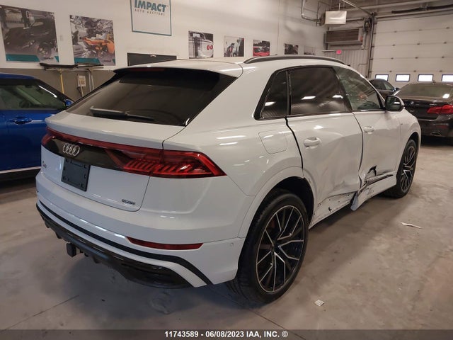 WA1DVBF16ND006393 Audi Q8 Progressiv
