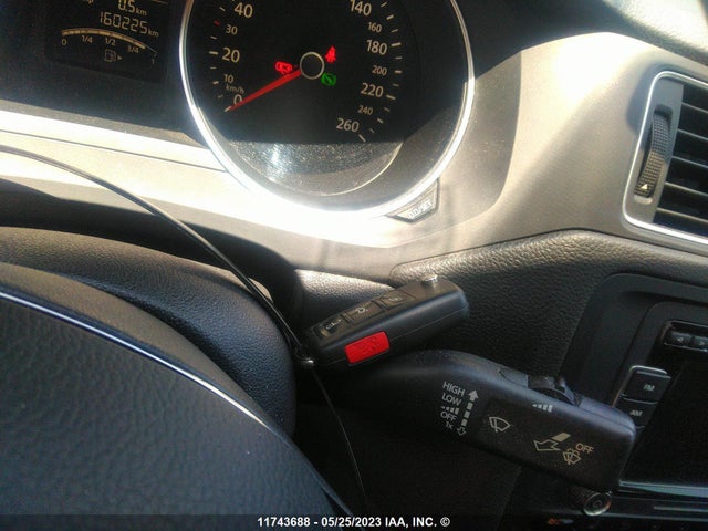 3VWDA7AJ4FM217424 Volkswagen Jetta Sedan Comfortline