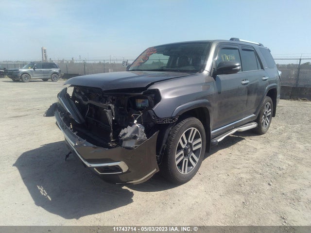 Toyota 4RUNNER SR5 2017 JTEBU5JRXH5465936 Image 2