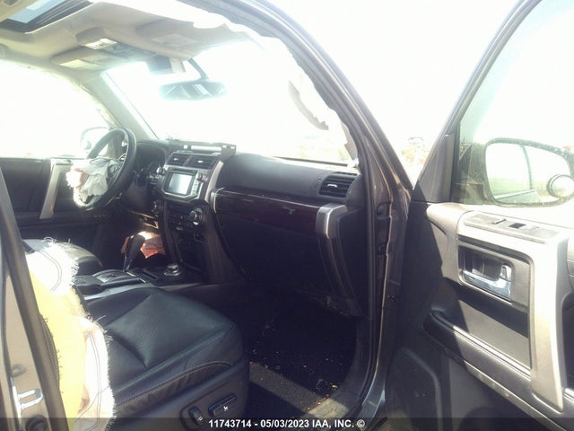Toyota 4RUNNER SR5 2017 JTEBU5JRXH5465936 Image 6