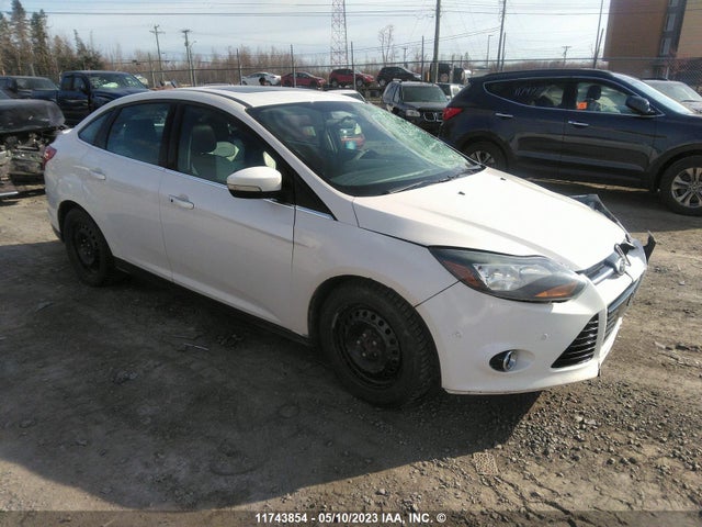 Ford Focus Titanium 2014 1FADP3J27EL352311 Image 1