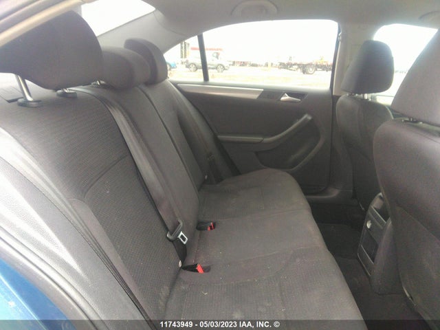 3VW1K7AJ7FM209964 Volkswagen JETTA S