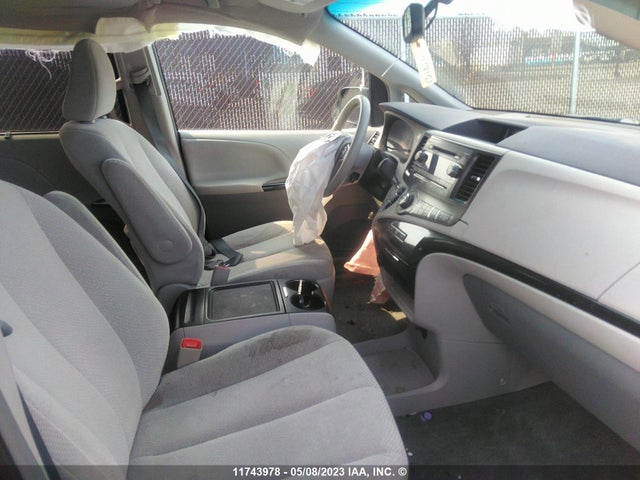 Toyota SIENNA LE 2014 5TDJK3DC3ES087725 Image 7