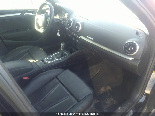 WAUJFRFF5F1049844 Audi A3
