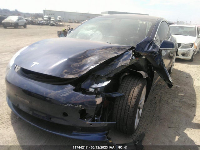 Tesla Model 3 Long Range 2018 5YJ3E1EB6JF107541 Image 2