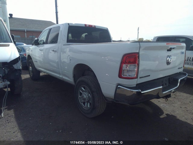 3C6UR5DJ5KG581086 RAM 2500 Big Horn