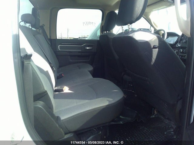 3C6UR5DJ5KG581086 RAM 2500 Big Horn