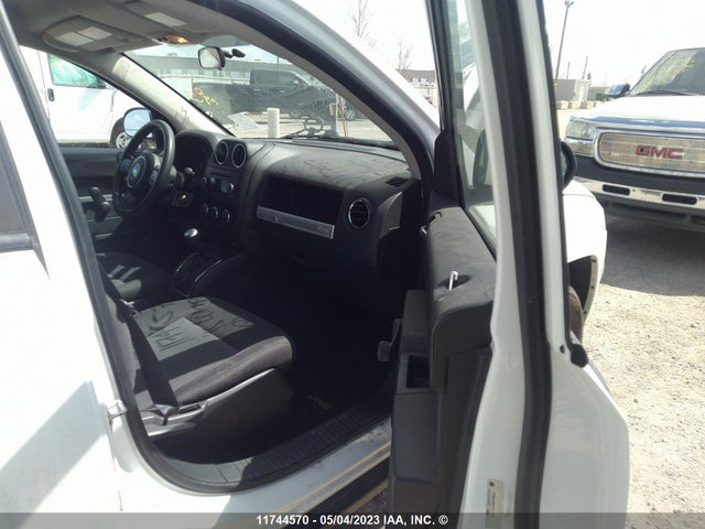 1C4NJDAB1FD177457 Jeep Compass Sport