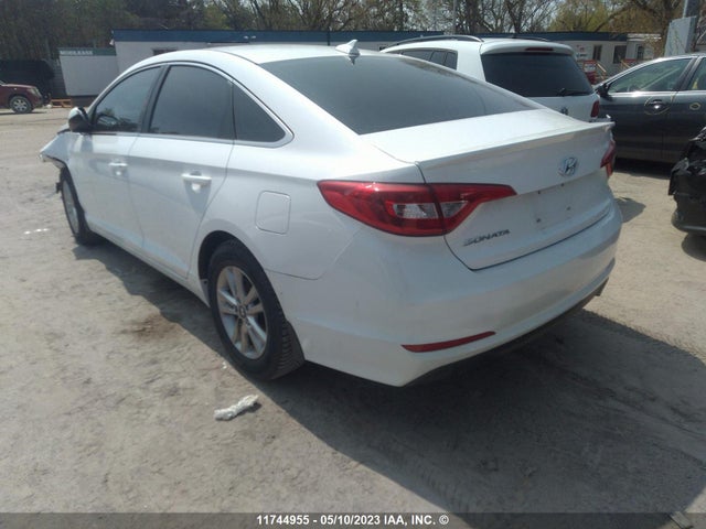 Hyundai Sonata 2.4l Gl 2015 5NPE24AF6FH005127 Image 3