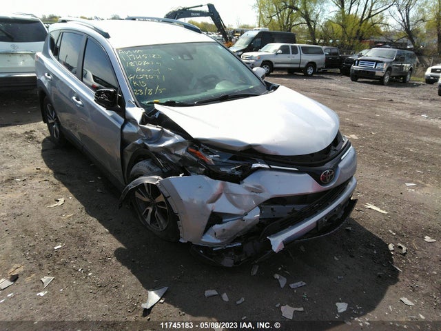 Toyota RAV4 LE 2018 2T3ZFREV1JW409071 Image 7
