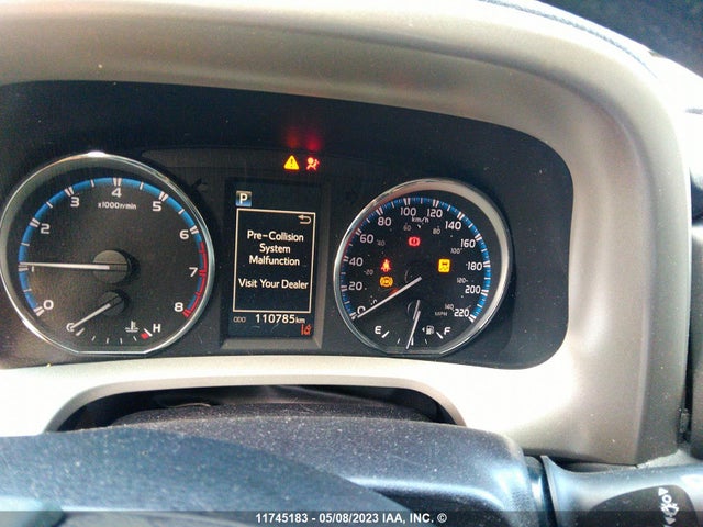 Toyota RAV4 LE 2018 2T3ZFREV1JW409071 Image 8