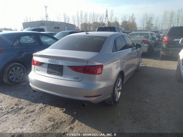 WAUB8GFFXG1042831 Audi A3 2.0t Komfort