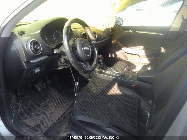 WAUB8GFFXG1042831 Audi A3 2.0t Komfort