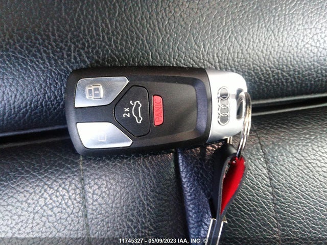 WA1FNAFY5K2069427 Audi Q5 Technik S-line