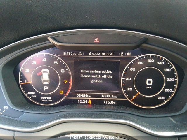 WA1FNAFY5K2069427 Audi Q5 Technik S-line