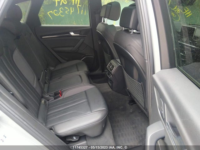 WA1FNAFY5K2069427 Audi Q5 Technik S-line
